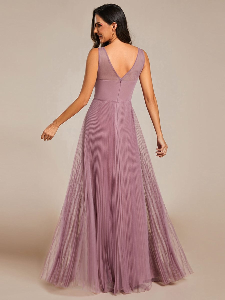 Elegant V-Neck Sleeveless Wholesale Evening Gown with Applique Detail