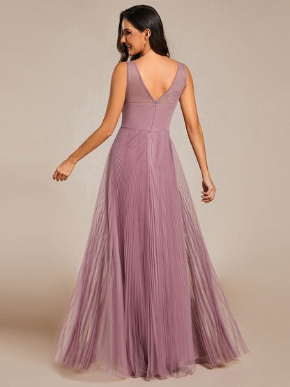 Elegant V-Neck Sleeveless Wholesale Evening Gown with Applique Detail
