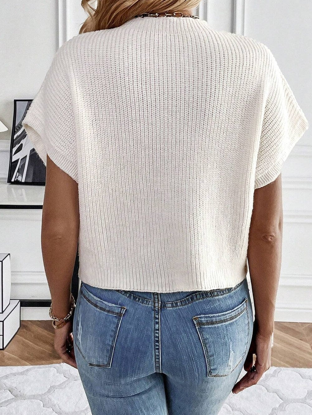 Elegant White Floral Embroidered Sweater Tee