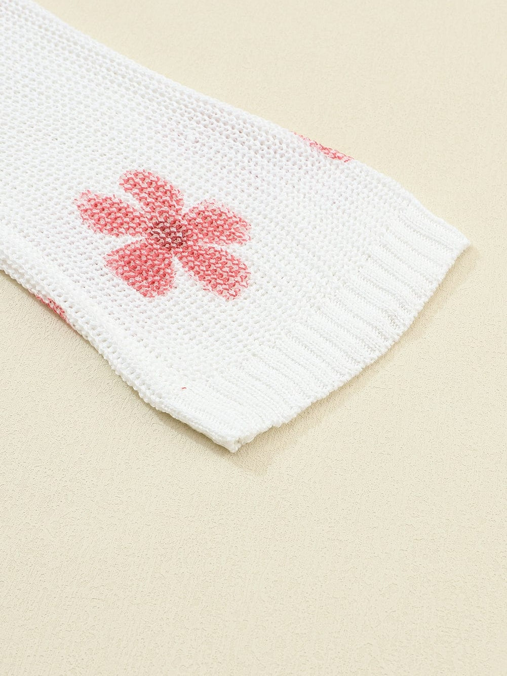 Elegant White Floral Pattern Cozy Hooded Knit Sweater