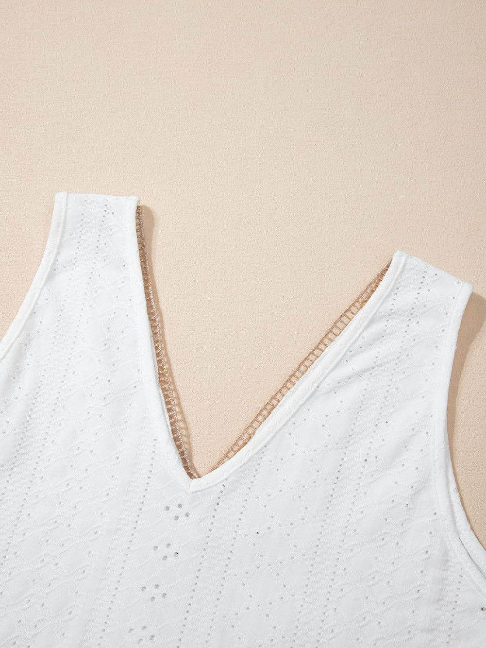 Elegant White Lace Crochet V Neck Sleeveless Tank Top