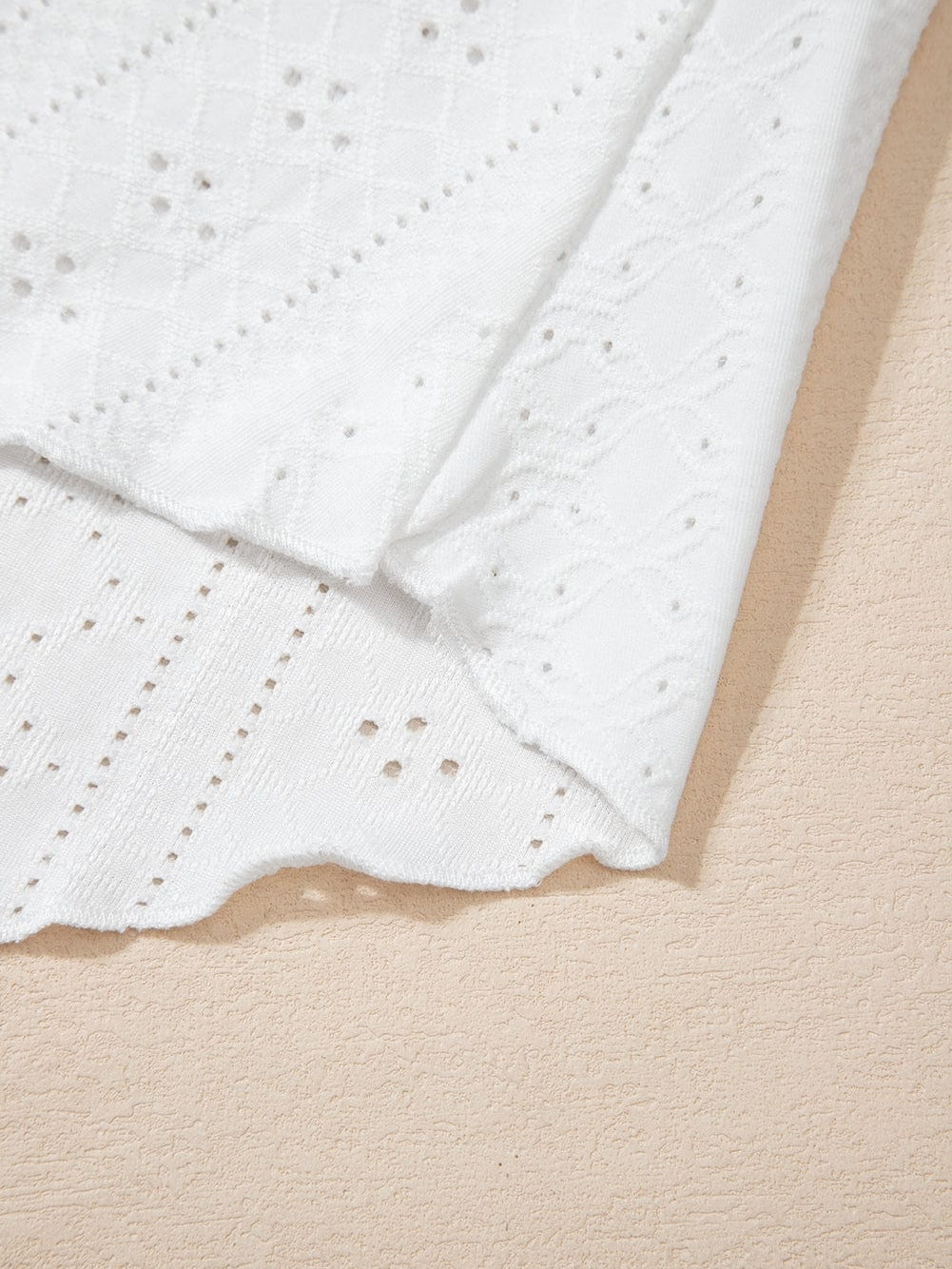 Elegant White Lace Crochet V Neck Sleeveless Tank Top