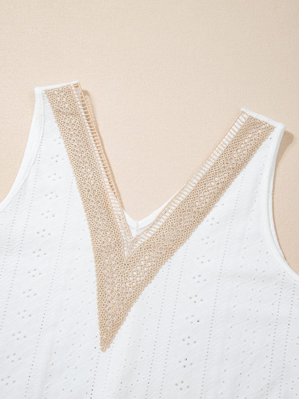 Elegant White Lace Crochet V Neck Sleeveless Tank Top