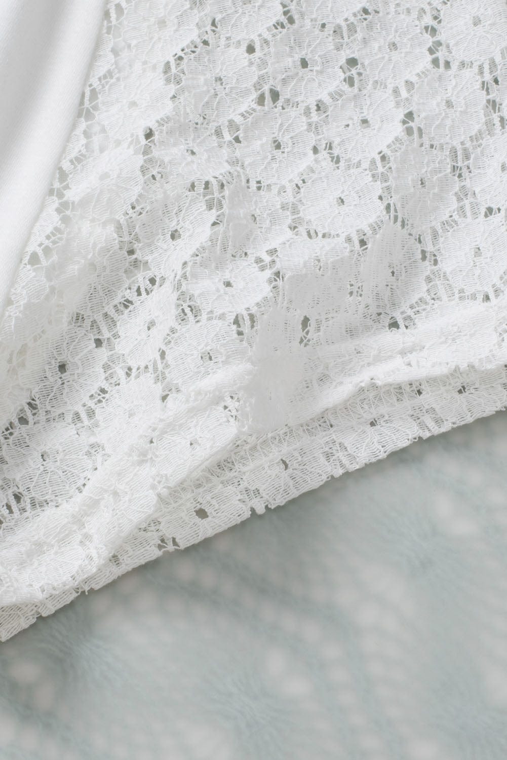 Elegant White Lace Sleeve Keyhole Detail Top