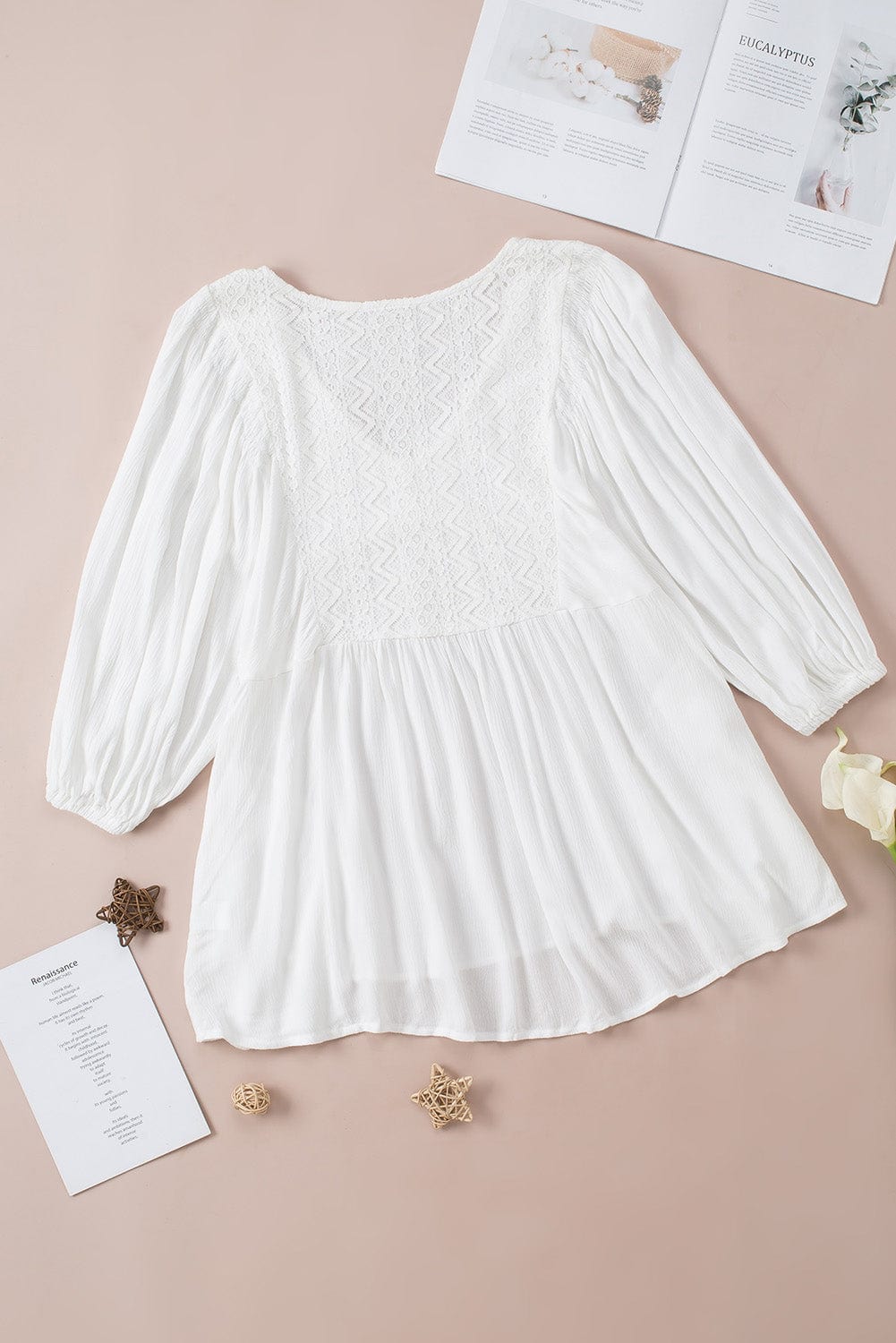Elegant White Lace V-Neck Ruffle Blouse with Bracelet Sleeves