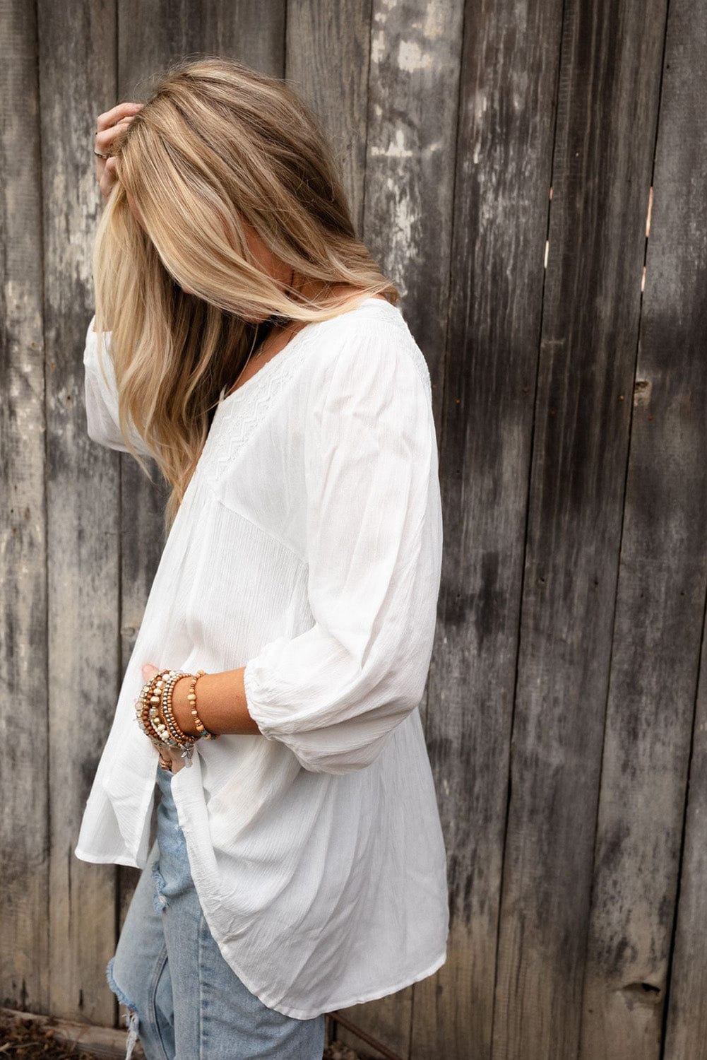 Elegant White Lace V-Neck Ruffle Blouse with Bracelet Sleeves