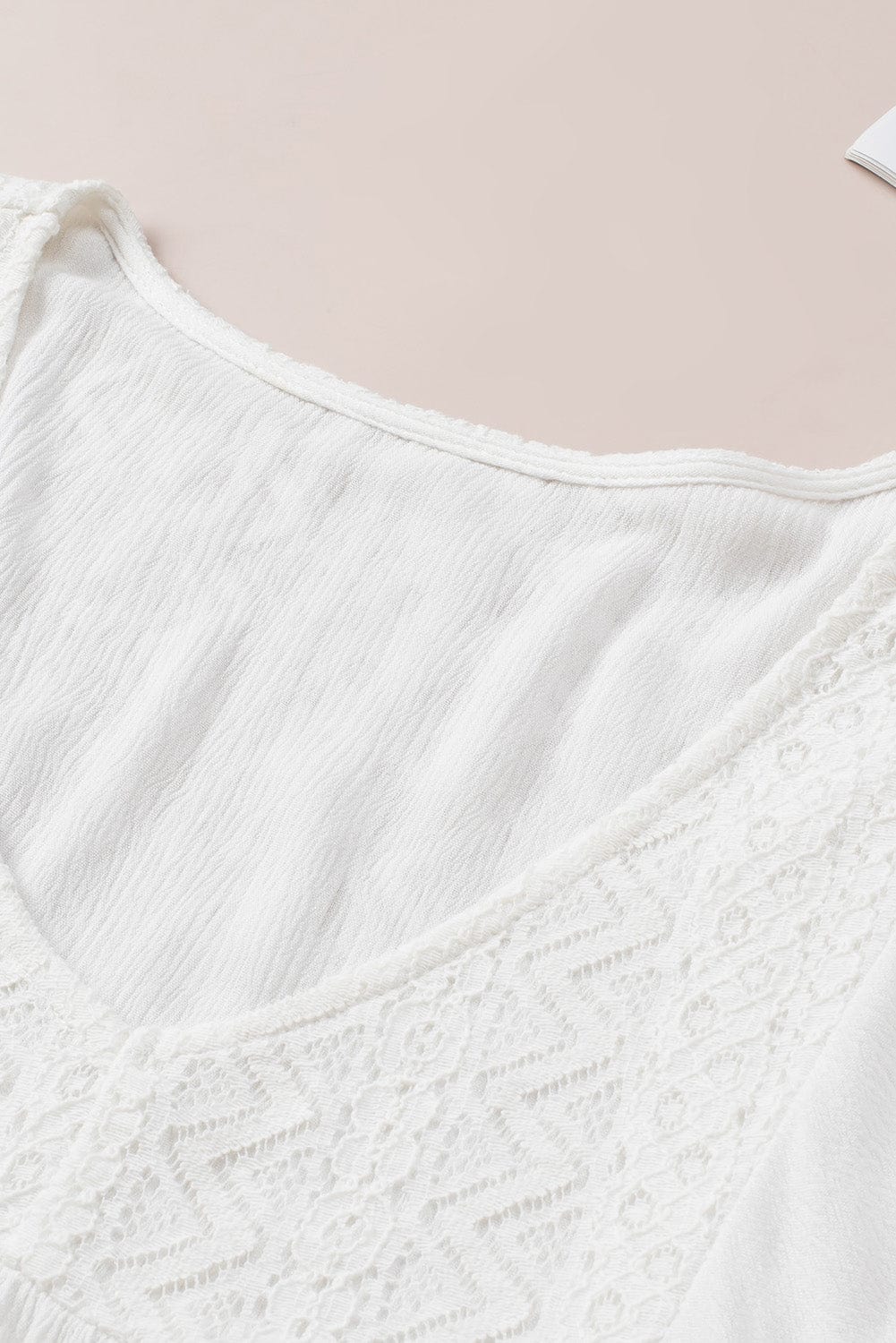 Elegant White Lace V-Neck Ruffle Blouse with Bracelet Sleeves