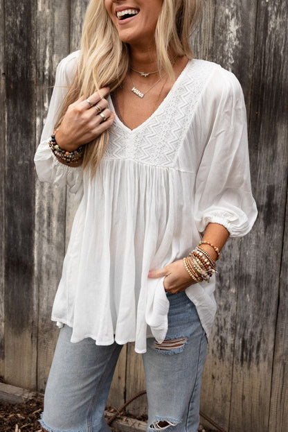 Elegant White Lace V-Neck Ruffle Blouse with Bracelet Sleeves