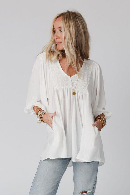 Elegant White Lace V-Neck Ruffle Blouse with Bracelet Sleeves