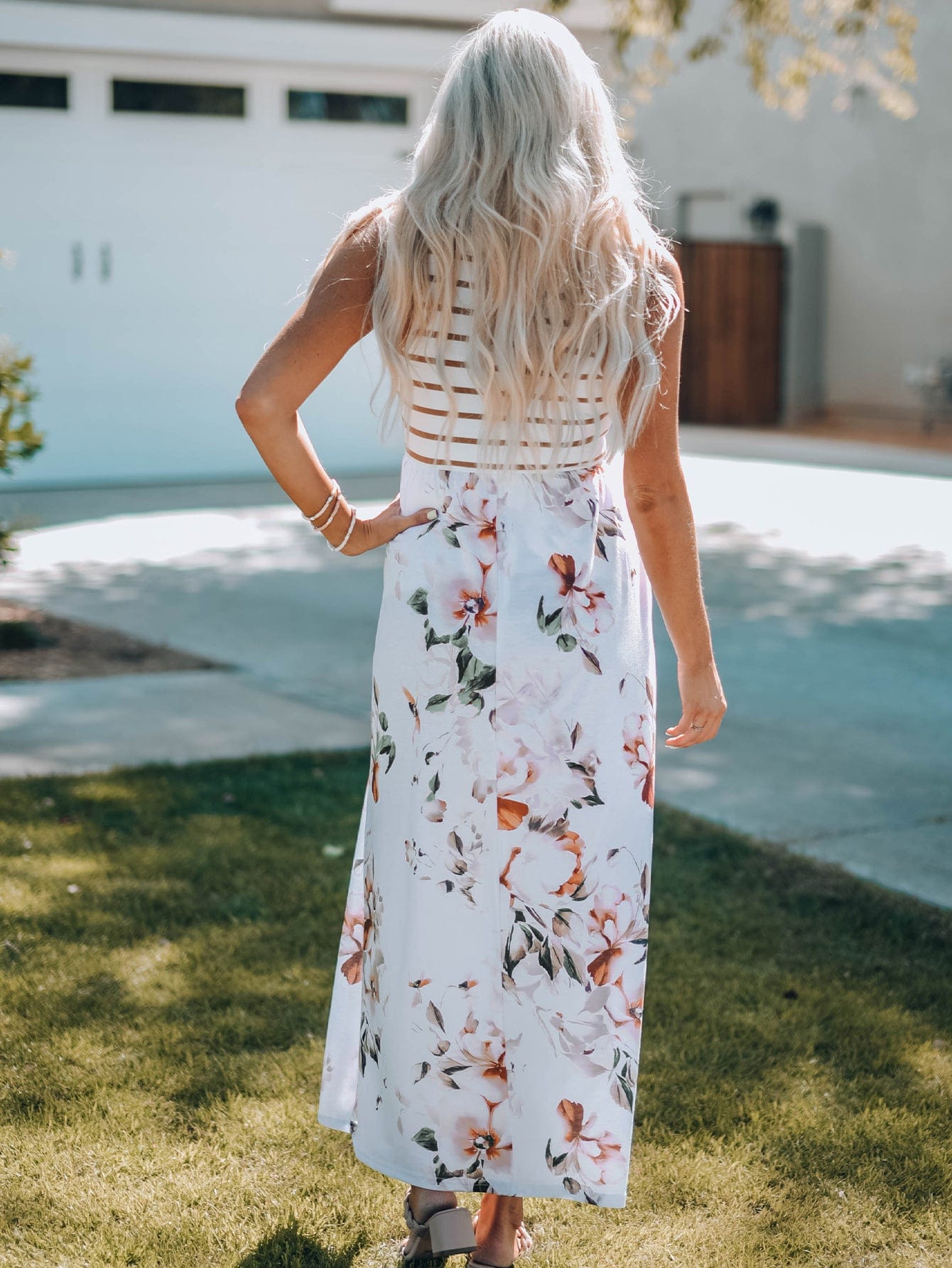Elegant White Striped Floral Boho Maxi Dress with Pocket