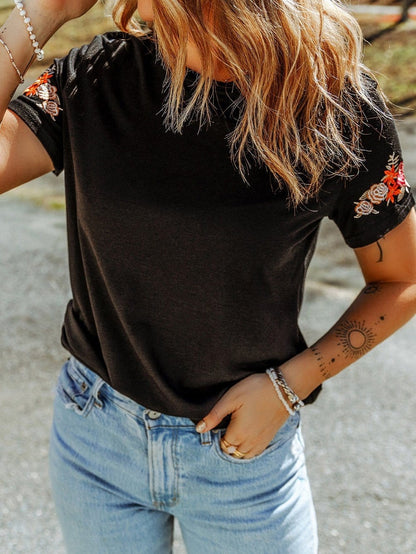 Embroidered Floral Black T-Shirt with Round Neck and Short Sleeves