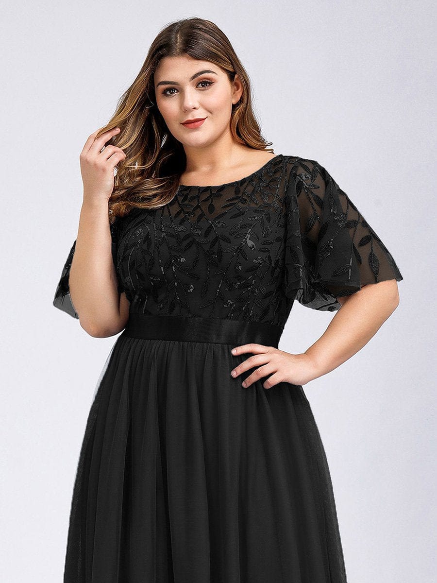Evening Elegance: Plus Size Sequin Leaf Print Dress with Cap Sleeves