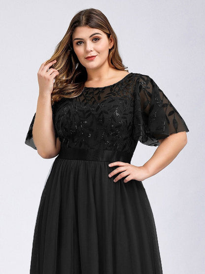 Evening Elegance: Plus Size Sequin Leaf Print Dress with Cap Sleeves