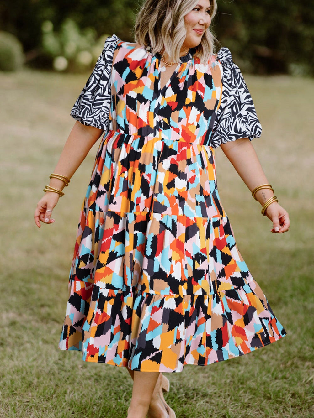 Pink Geometric Print Tiered Shift Dress for Plus Size Fashionistas