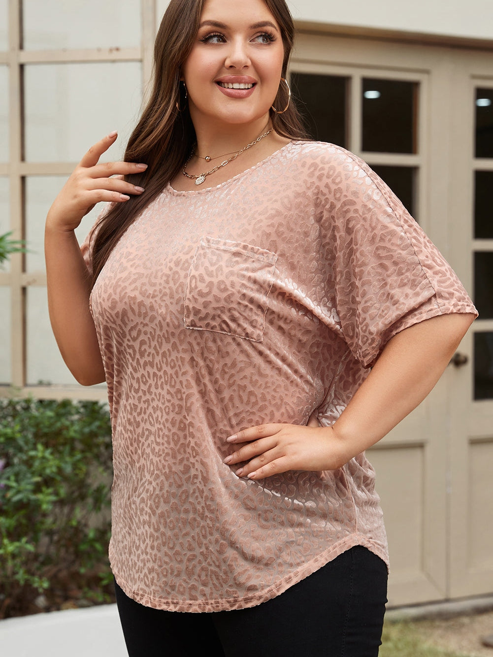 Plus Size Khaki Leopard Print V-Neck T-shirt