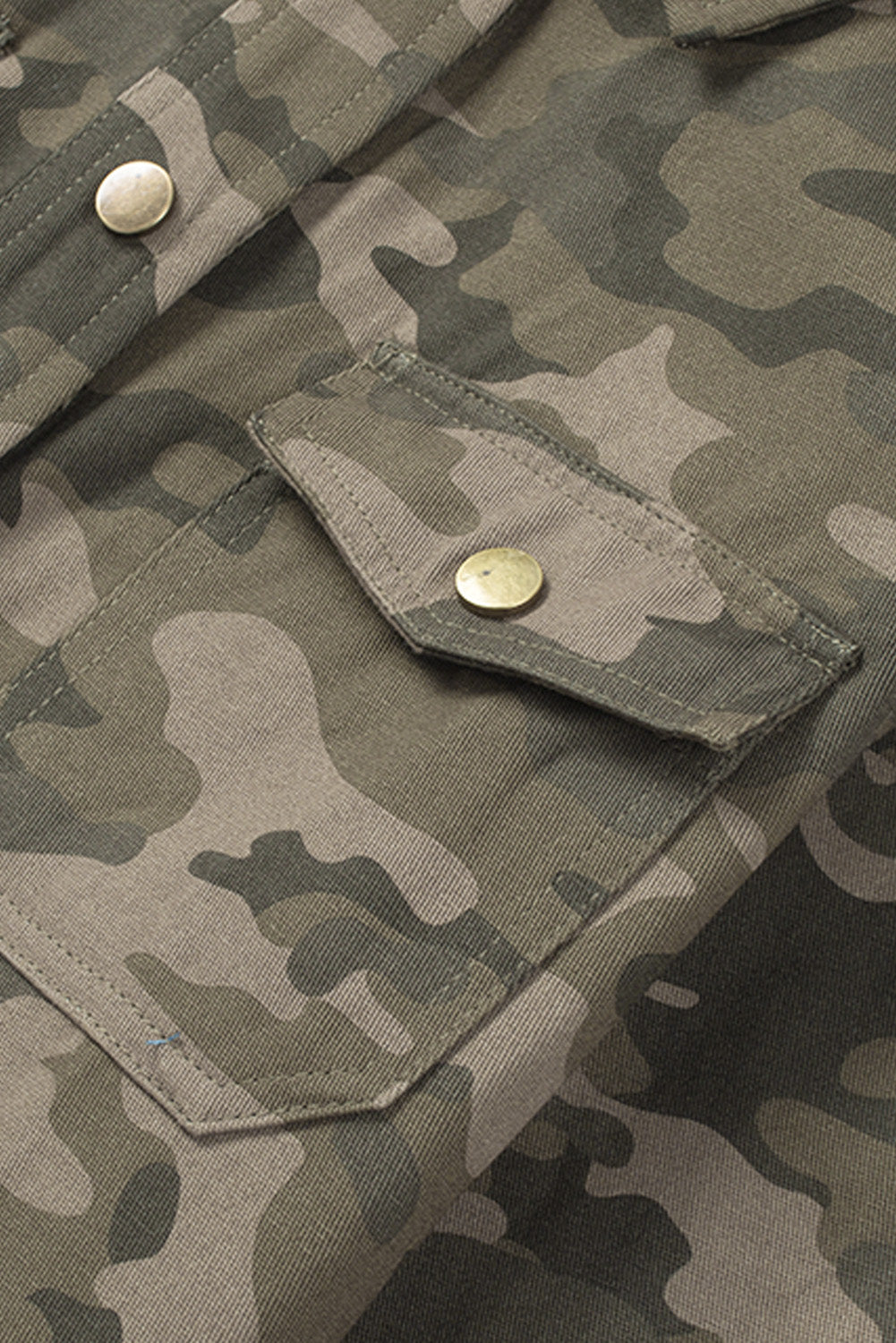 Green Camouflage Print Utility Jacket with Button Closure and Multiple Pockets