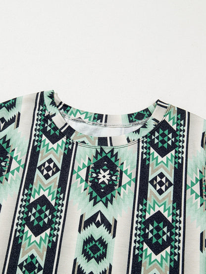 Green Geometric Retro Print Plus Size Tee