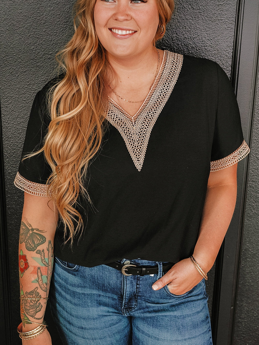 Black Lace Trim Short Sleeve V Neck Plus Size Top