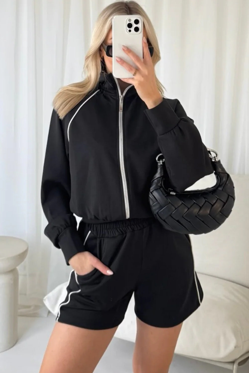 Black Contrast Piping Trim Zip Up Stand Neck Jacket Active Shorts 2pcs Outfit