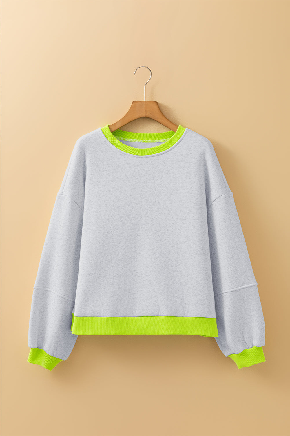 loose sweatshirt