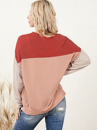 Fashionable Loose Fit Sweatshirt with Long Sleeves and Color Blocking
