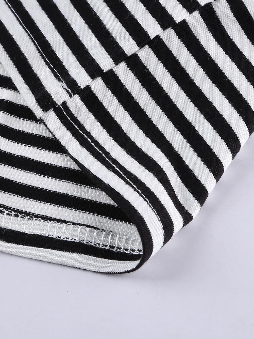 Fashionable Striped Colorblock Top with Long Sleeves