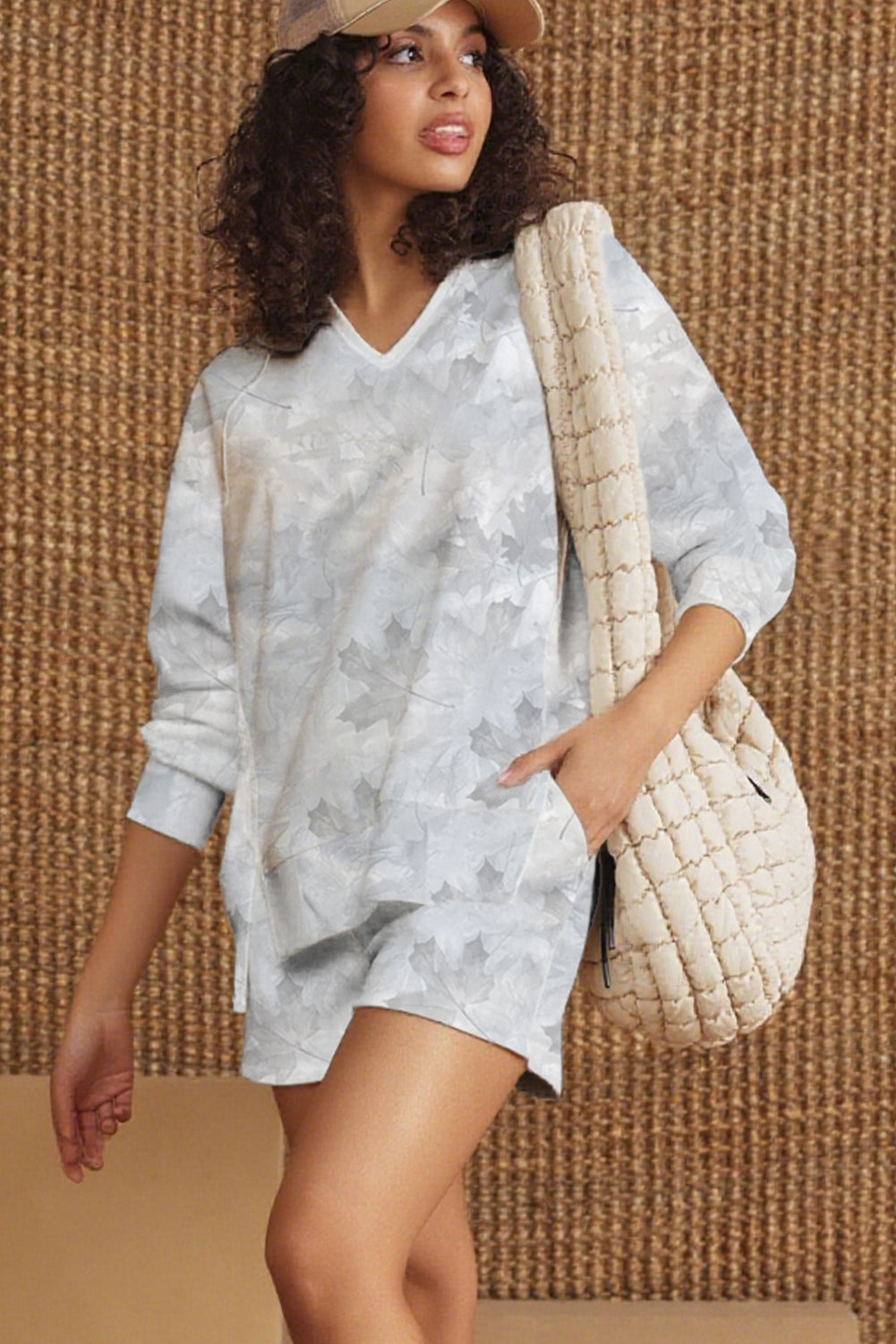 Gray Camo Leaves Print V Neck Pullover Top and Shorts 2pcs Outfit Set