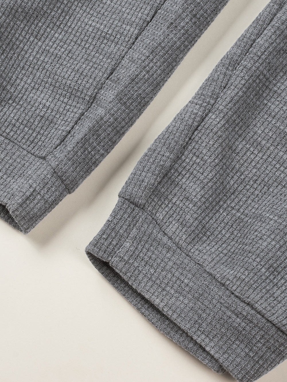 Elevate Your Street Style with Women's Sleeveless V-Neck Jumpsuit