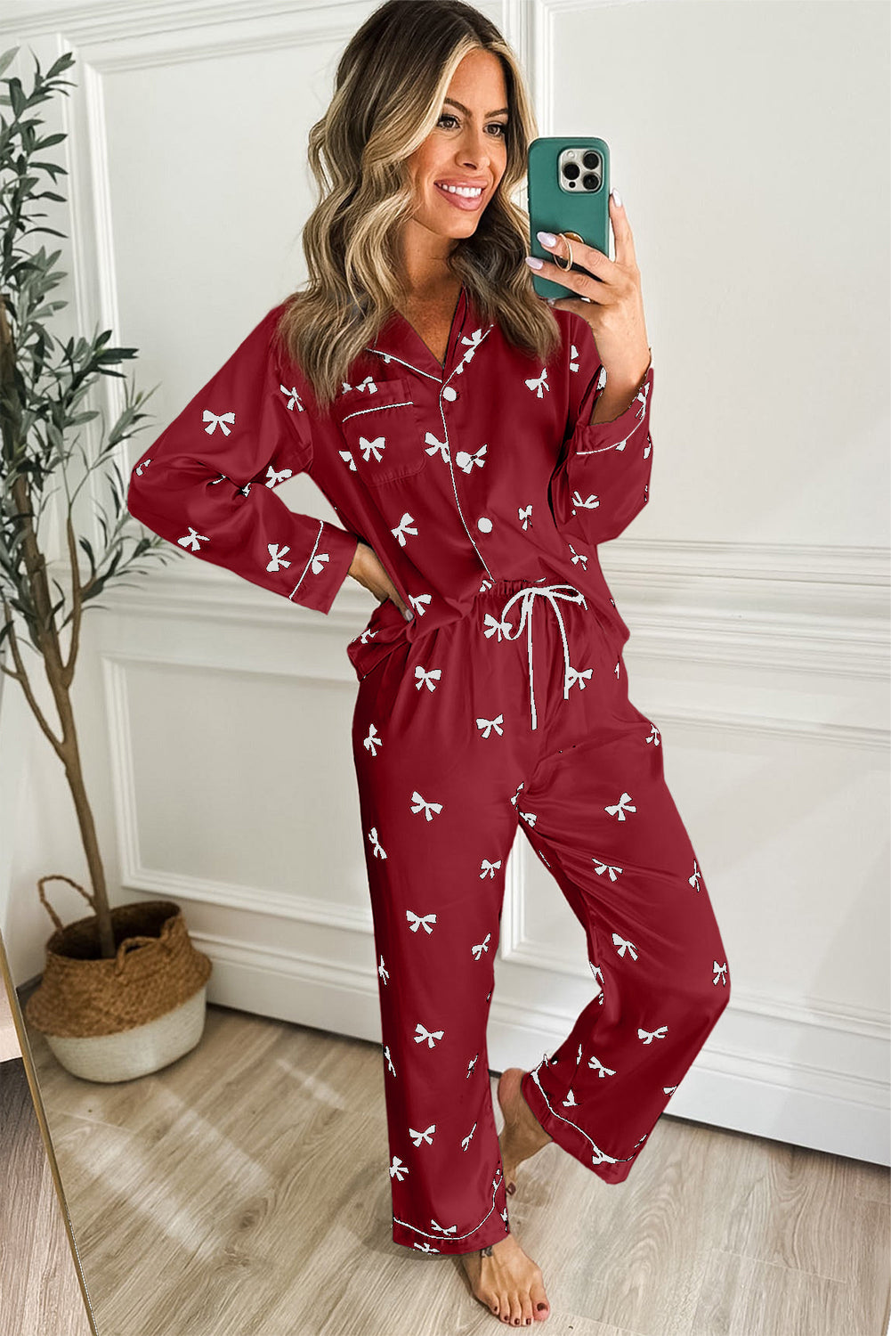 Red Bows Print Two Piece Sleepwear