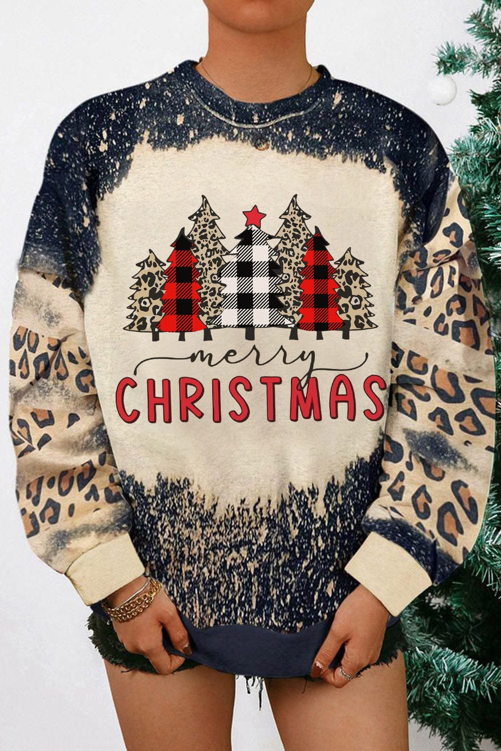 Festive Black Leopard Sleeve Christmas Tree Print Sweatshirt