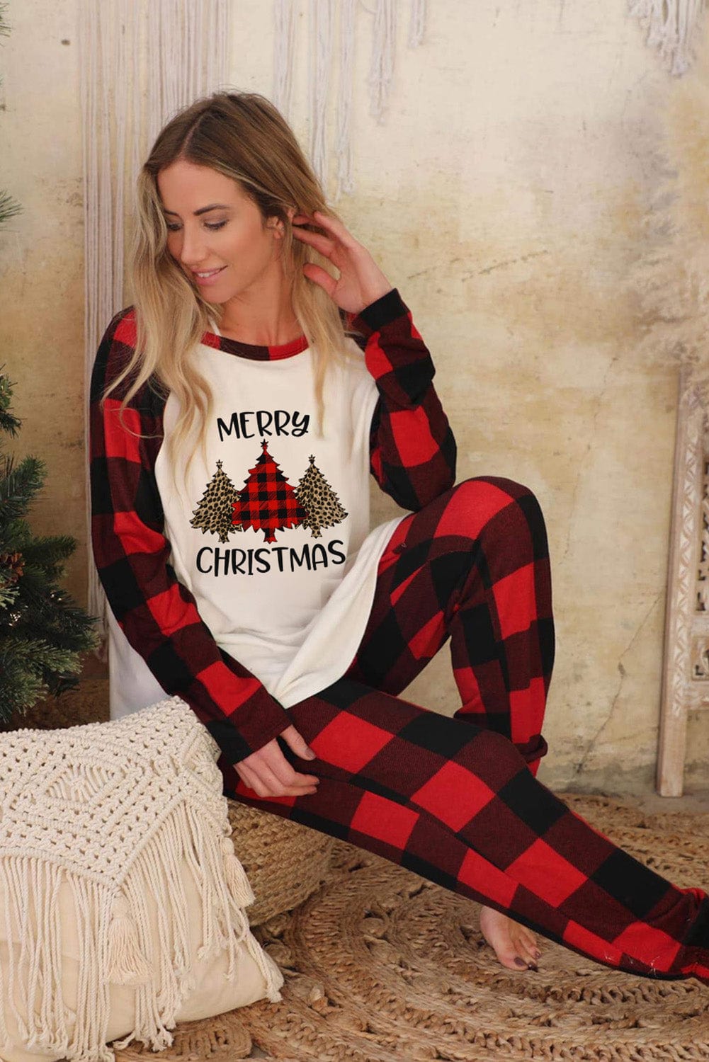 Festive Red Christmas Plaid Print Lounge Set with Tree Motif