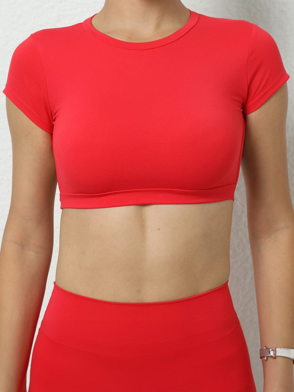 Fiery Red Backless Crop Top with Short Sleeves for Active Wear