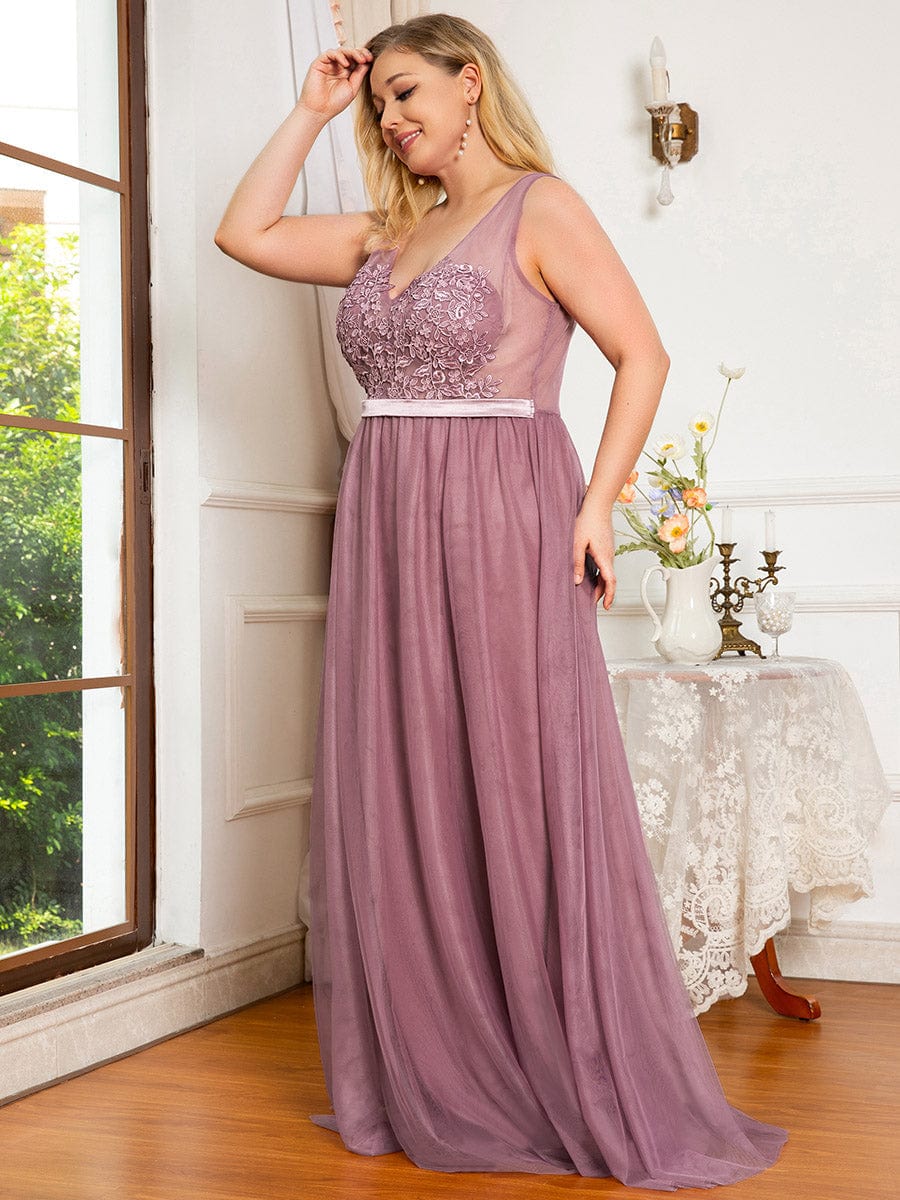 Floral Lace Appliques A-Line Plus Size Bridesmaid Gown