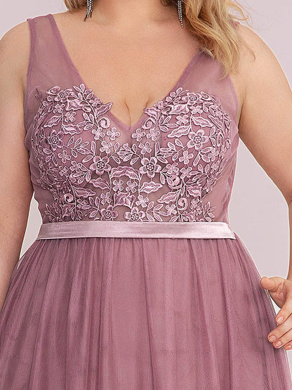 Floral Lace Appliques A-Line Plus Size Bridesmaid Gown