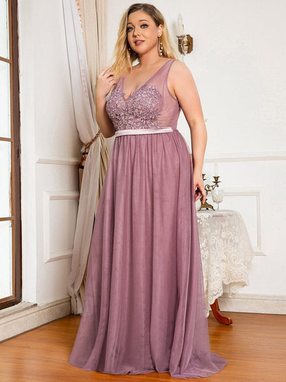 Floral Lace Appliques A-Line Plus Size Bridesmaid Gown