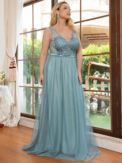 Floral Lace Appliques A-Line Plus Size Bridesmaid Gown