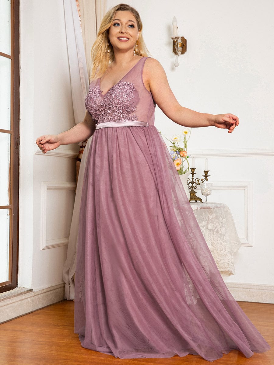 Floral Lace Appliques A-Line Plus Size Bridesmaid Gown