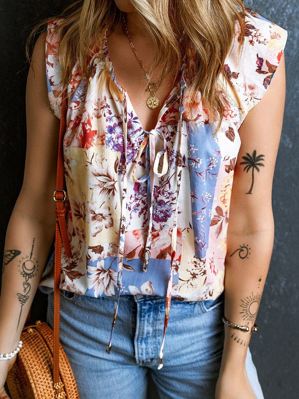 Floral Lace Trim V-Neck Cap Sleeve Blouse with Multicolor Print