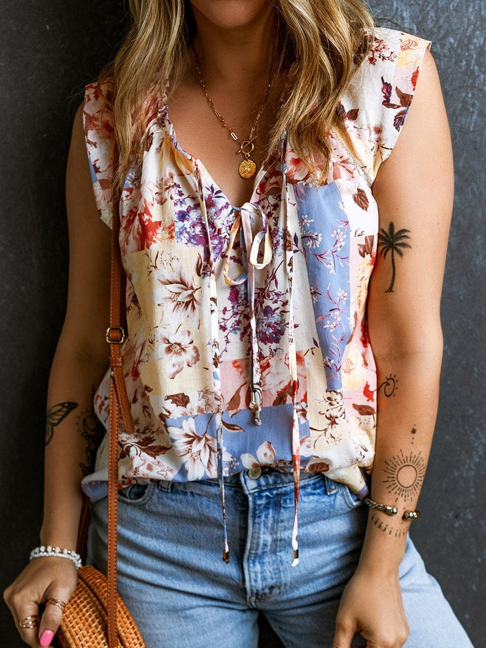 Floral Lace Trim V-Neck Cap Sleeve Blouse with Multicolor Print