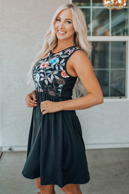 Floral Print Sleeveless Midi Dress in Black