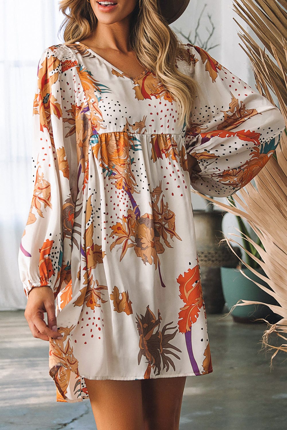 Floral Print V-Neck Shift Dress with Long Sleeves
