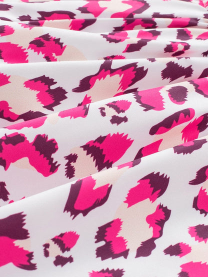 Fluttering Rose Leopard Print Casual Shorts