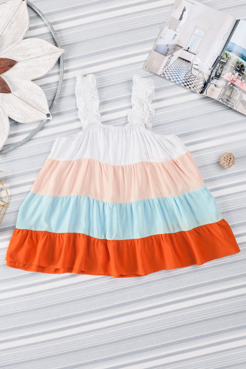 Frilled Straps Color Block Tiered Tank Top in White