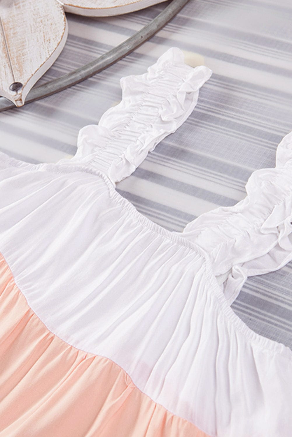 Frilled Straps Color Block Tiered Tank Top in White