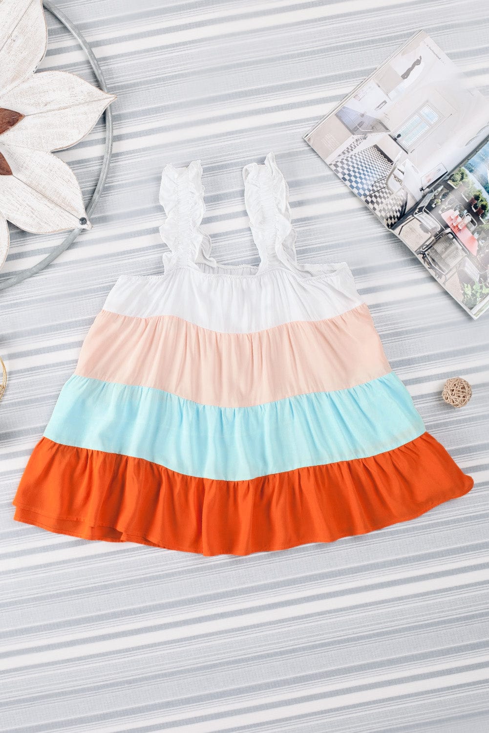 Frilled Straps Color Block Tiered Tank Top in White
