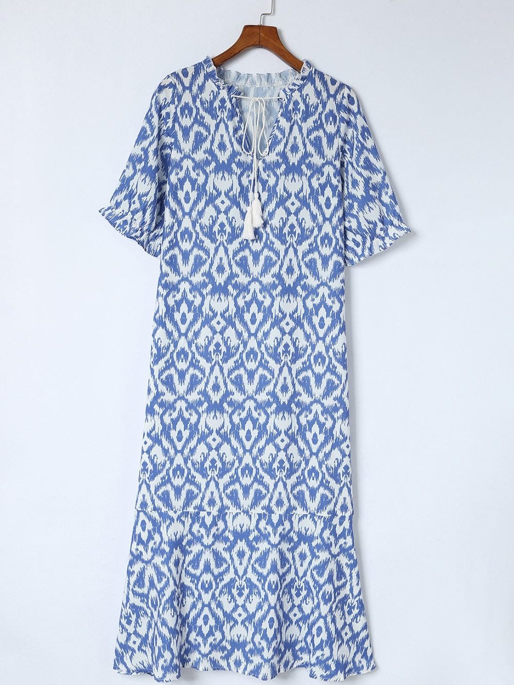 Geometric Print Sky Blue V Neck Maxi Dress for Casual Chic