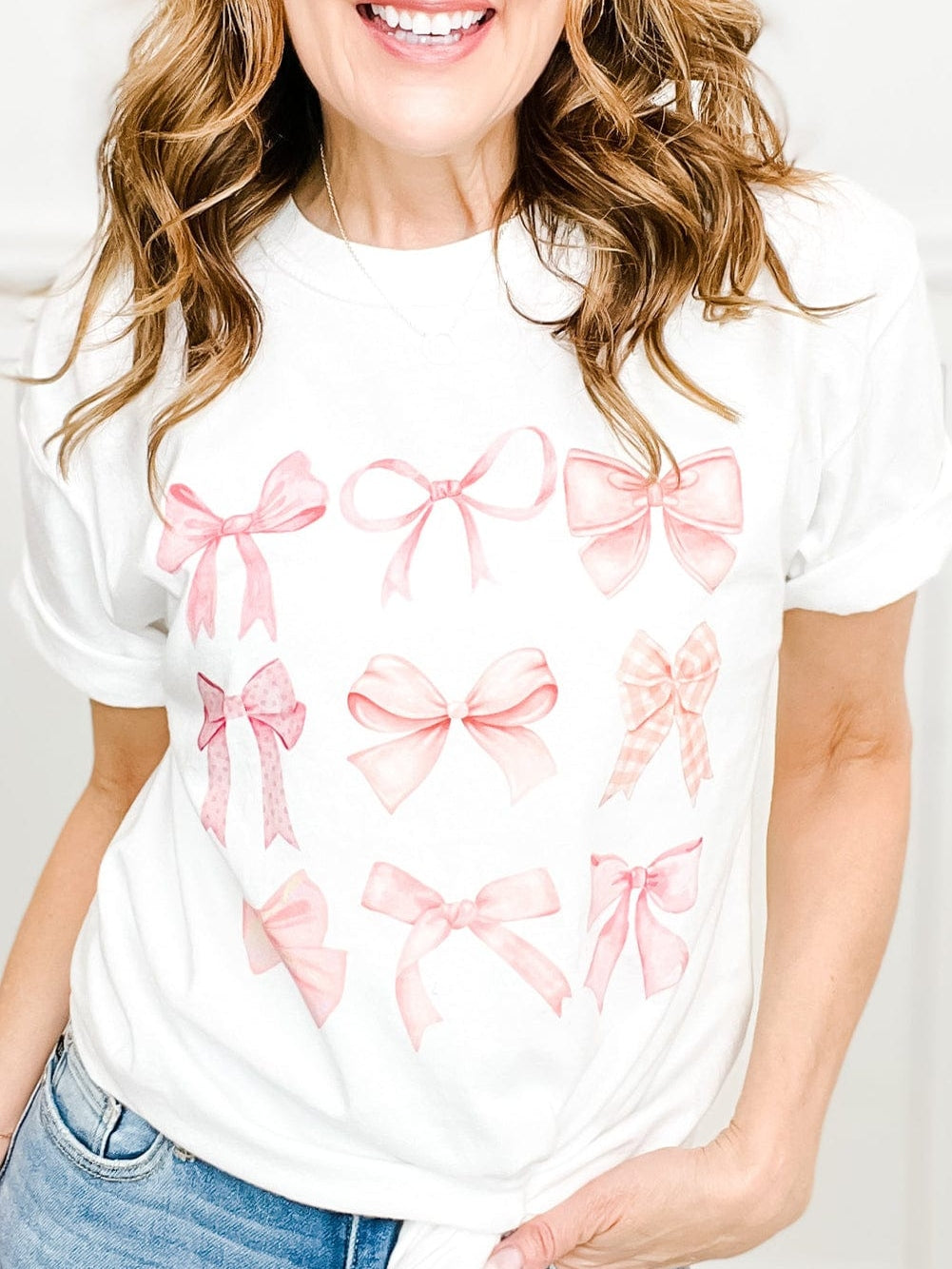 Girlish White Bow Graphic Tee with Bowknot Patterns