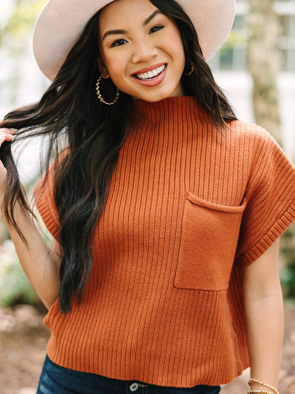 Golden Ember Ribbed Knit Short Sleeve Sweater with Patch Pocket