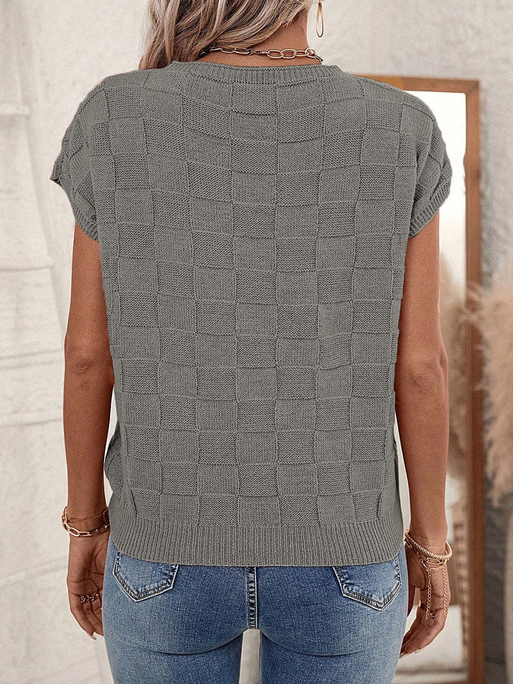 Gray Lattice Textured Short Sleeve Sweater with Pocket