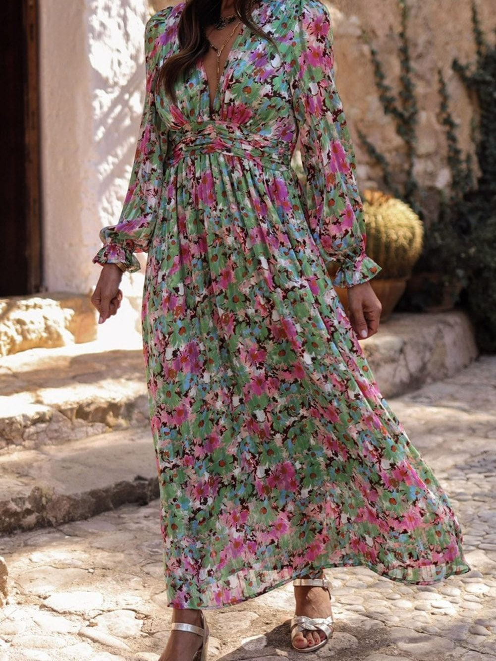 Green Blossom Beauty V Neck Ruched Maxi Dress with Cinched Waist